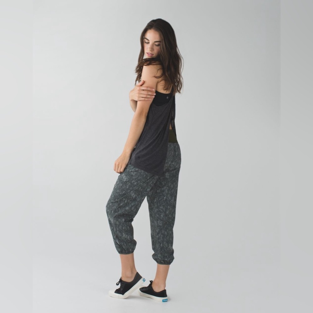 Lululemon Om Pant Jazzy White Gator Green / Gator Green Size 4